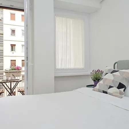 Brand New Modern 2 Stops To Colosseum Apartament