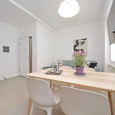 Apartament Brand New Modern 2 Stops To Colosseum